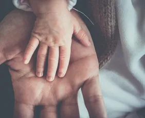 Imagem ilustrativa da imagem Licença-paternidade ampliada já em 2027: entenda as mudanças nas regras