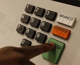 Imagem ilustrativa da imagem Mais de 16 mil adolescentes estão aptos a votar no ES este ano