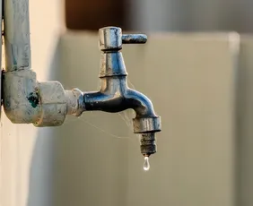 Imagem ilustrativa da imagem Manutenção vai afetar abastecimento de água em bairros de Vitória hoje; veja lista