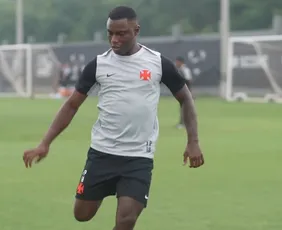 Imagem ilustrativa da imagem Marino busca espaço no Vasco após oito jogos