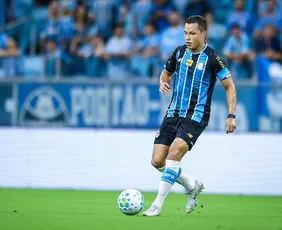 Imagem ilustrativa da imagem Marlon recebe alta após cirurgia no tornozelo e já tem prazo para reapresentação