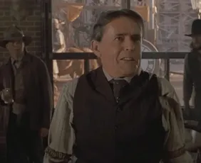 Imagem ilustrativa da imagem Matt Clark, ator de 'De Volta para o Futuro 3', morre aos 89 anos