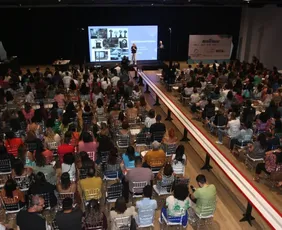 Imagem ilustrativa da imagem Meeting Tribuna de Educação vai debater caminhos para escolhas mais conscientes