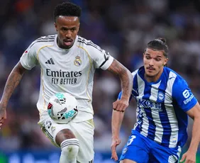 Imagem ilustrativa da imagem Militão sente dores e é substituído em 1º tempo de jogo do Real Madrid