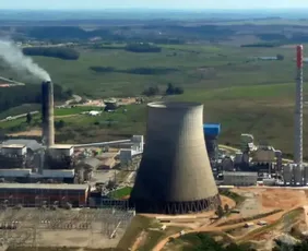 Imagem ilustrativa da imagem Minas e usinas de carvão podem causar 1,3 mil mortes até 2040, diz estudo