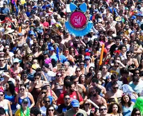 Imagem ilustrativa da imagem Ministério Público de SP vai investigar superlotação em blocos de rua