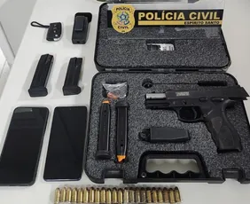 Imagem ilustrativa da imagem Motorista de aplicativo é preso suspeito de comercializar armas em Vila Velha