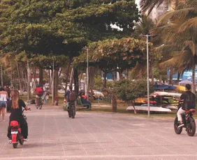 Imagem ilustrativa da imagem Motos elétricas barradas na ciclovia da Terceira Ponte