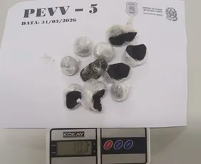 Imagem ilustrativa da imagem Mulher é presa tentando entrar com haxixe dentro de camisinha em presídio no ES