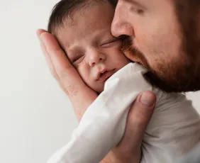 Imagem ilustrativa da imagem Nova licença-paternidade: como mudança na lei pode alterar o direito das famílias