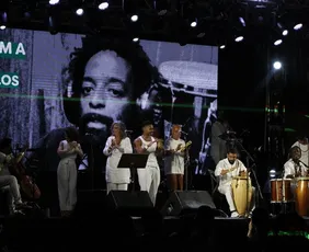 Imagem ilustrativa da imagem Orquestra de percussão e bloco agitam o sábado no Cais das Artes