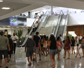 Imagem ilustrativa da imagem Para segurar os preços, Governo discute medidas para proteger querosene de aviação