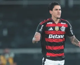 Imagem ilustrativa da imagem Pedro ganha moral no Flamengo e cresce na disputa por vaga na Copa do Mundo