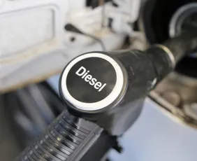 Imagem ilustrativa da imagem Petrobras estuda fazer Brasil autossuficiente em diesel em até 5 anos