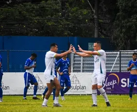 Imagem ilustrativa da imagem Porto Vitória decide nos pênaltis após goleada e elimina o Vitória