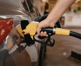 Imagem ilustrativa da imagem Preço do diesel sobe quase 12% na semana e litro chega a R$ 6,80, mostra ANP