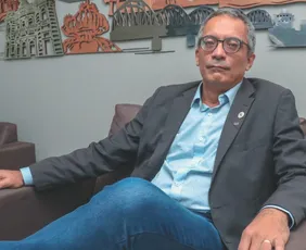 Imagem ilustrativa da imagem Presidente de ABIH-ES: redução de carga horária de 44 horas será fatal para hotéis