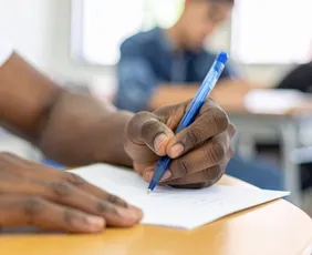 Imagem ilustrativa da imagem Processo seletivo no Governo do ES com salários de até R$ 4,5 mil e prova em junho