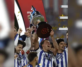 Imagem ilustrativa da imagem Real Sociedad vence o Atletico de Madrid nos pênaltis e leva a Copa do Rei