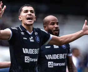 Imagem ilustrativa da imagem Remo quebra jejum de 32 anos e derruba o Bahia, último invicto do Brasileirão