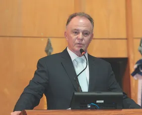 Imagem ilustrativa da imagem Renúncia de Casagrande é oficializada na Assembleia