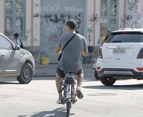 Imagem ilustrativa da imagem Rio de Janeiro veta bikes elétricas em vias com mais de 60 km/h