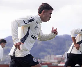 Imagem ilustrativa da imagem Santos vai ao Equador em busca da virada de chave no ano