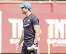 Imagem ilustrativa da imagem "Sem ansiedade", Fluminense segue em busca de reforços para a temporada