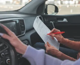 Imagem ilustrativa da imagem Sem ladeira e baliza, prova para tirar carteira tem 78% de aprovação