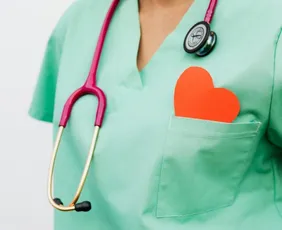 Imagem ilustrativa da imagem Senado aprova redução de jornada de trabalho para enfermagem