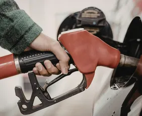 Imagem ilustrativa da imagem Setor de combustíveis diz que medidas para conter alta do diesel são insuficientes