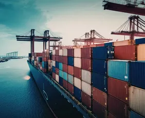 Imagem ilustrativa da imagem Tarifaço americano teve efeito “pontual” na economia, diz IBGE