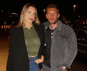 Imagem ilustrativa da imagem Tenista número 1 do mundo, Aryna Sabalenka anuncia noivado com brasileiro