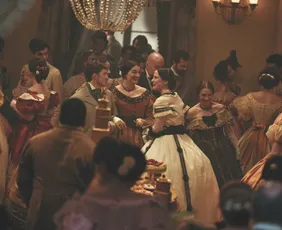 Imagem ilustrativa da imagem "The Gray House": drama real de uma rede de espionagem feminina