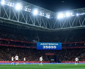 Imagem ilustrativa da imagem Torcida da Espanha entoa cântico contra muçulmanos em amistoso contra o Egito