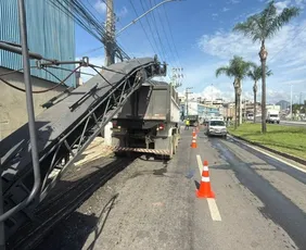 Imagem ilustrativa da imagem Trecho da Avenida Mário Gurgel, em Cariacica, segue interditado até sábado