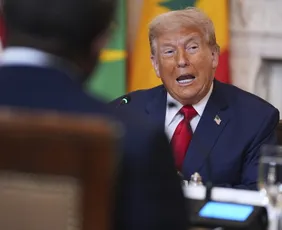 Imagem ilustrativa da imagem Trump diz que Irã está negociando e que acordo pode sair amanhã