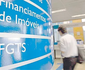 Imagem ilustrativa da imagem Uso do FGTS para quitar dívidas compromete casa própria e poupança, dizem entidades
