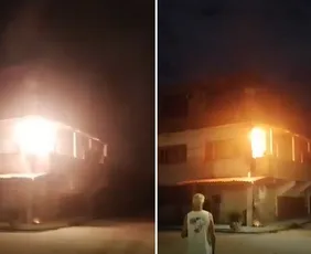 Imagem ilustrativa da imagem VÍDEO | Padrão de energia pega fogo e causa incêndio em Vila Velha