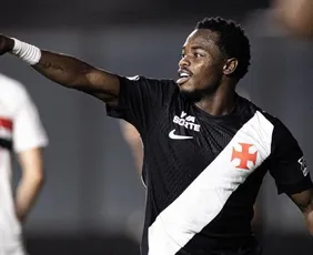 Imagem ilustrativa da imagem Vasco aproveita falha de Rafael, arranca virada e vence São Paulo no Rio