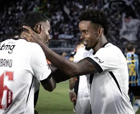 Imagem ilustrativa da imagem Vasco bate Grêmio em casa e emplaca terceira vitória em quatro jogos no Brasileiro