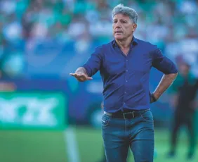 Imagem ilustrativa da imagem Vasco mira opções para o comando técnico além de Renato Gaúcho