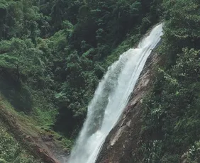 Imagem ilustrativa da imagem Veja como nadar e aproveitar as cachoeiras do Espírito Santo com segurança