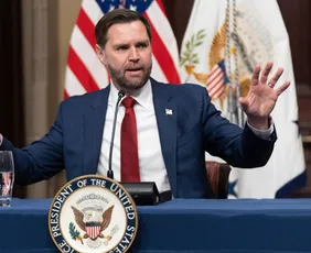 Imagem ilustrativa da imagem Vice-presidente dos EUA diz que OVNIs são demônios e promete investigação