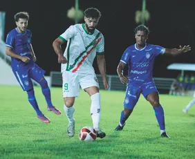 Imagem ilustrativa da imagem Vitória goleia o Real Noroeste e assume a liderança do Capixabão