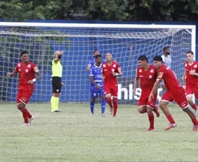 Imagem ilustrativa da imagem Vitória perde para favorito na estreia da Série D