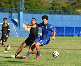 Imagem ilustrativa da imagem Vitória vence o Vilavelhense em jogo-treino no Salvador Costa