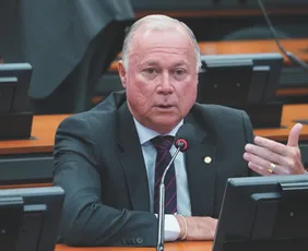 Imagem ilustrativa da imagem Votação do fim da escala 6 x 1 deve acontecer em maio no Congresso Nacional