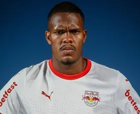 Imagem ilustrativa da imagem Zagueiro do Bragantino volta a se desculpar por declarações misóginas