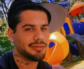 Imagem ilustrativa da imagem Zé Felipe fala sobre ex-relacionamentos e relembra vício em remédios